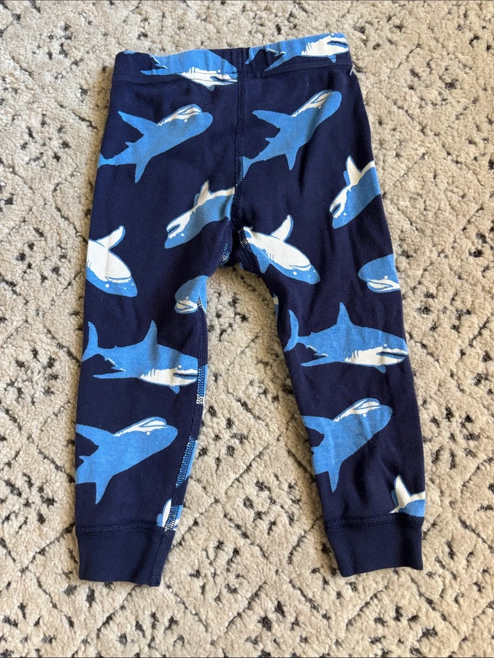 Hanna Andersson Kids Navy Shark Print Long Sleeve PJ Set sz 2
